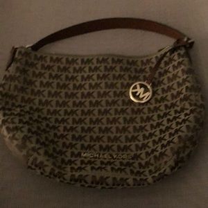 Michael kors hand bag real